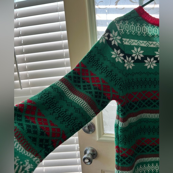 Blizzard Bay ugly Christmas sweater, Jesus and Santa high five. Size L - Picture 3 of 7